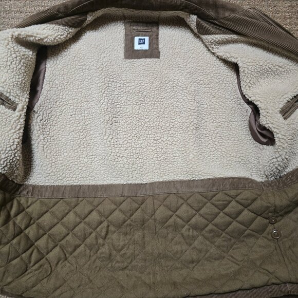 Cozy Sherpa Lined Corduroy Jacket - Perfect for Fall/Winter! - Picture 3 of 3